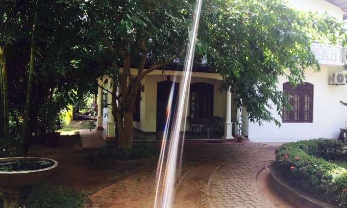 Ipalogama House | Welcoming Pabasara Guest House Kalawewa with Breakfast