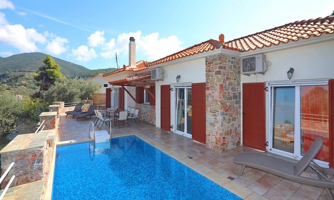 Skopelos Villa | Enchanting Villa in Skopelos with Pool and Breathtaking Views