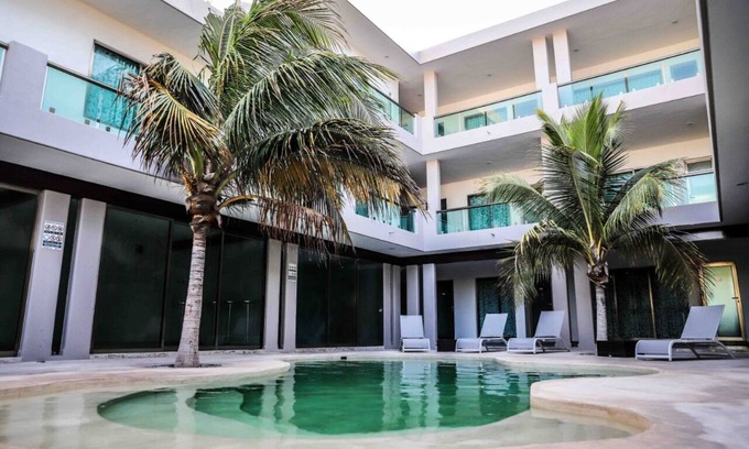 Yucatan Peninsula Hotel | Discover Pacífico Hotel Steps from Progreso's Malecón