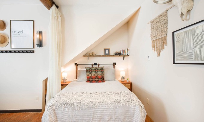 Telluride Condo | Stylish Pac. Street Studio: Perfect for Family Getaways
