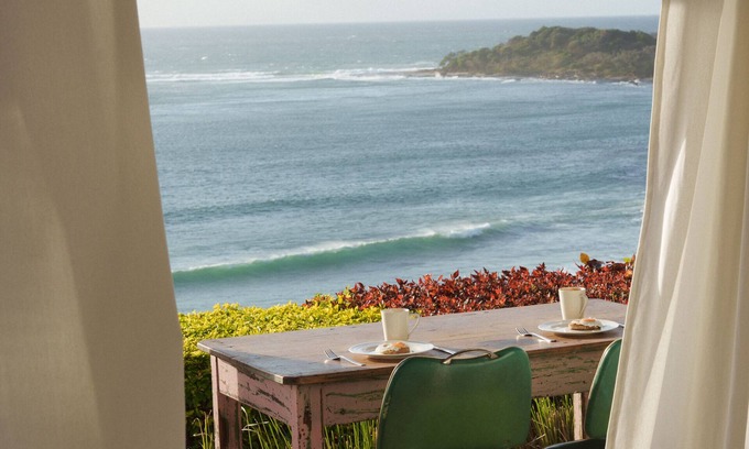 Yamba Villa | Cozy Pacific Lodge Studio with Breakfast & Family Amenities