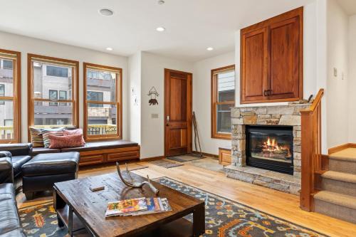 Telluride Apartment | Charming Pacific Street Townhome 514B in Telluride