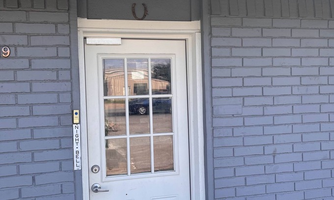 Kingsland Hotel | Packsaddle Motel