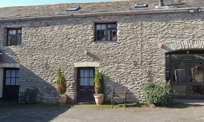 North Buckland Cottage | Inviting 4-Bedroom Retreat in Trimstone, Close to Woolacombe
