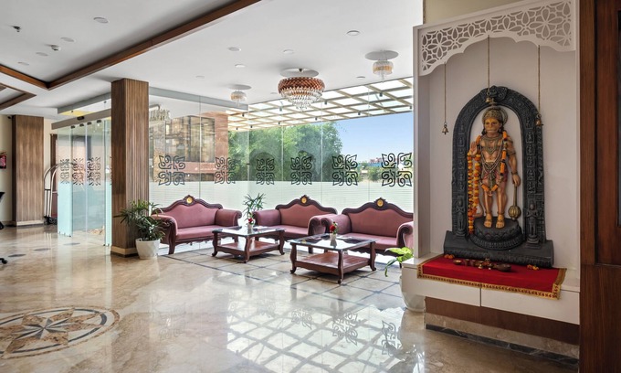 Faizabad Hotel | PADMSHREE PALACE