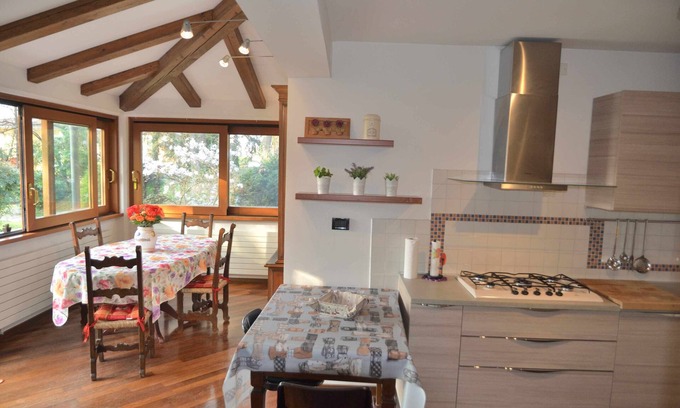 Campodarsego House | Discover Padua Villa with Private Park & Spa Amenities