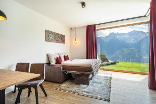 Lasa Apartment | Pet-Friendly Paflur Lodges Abendrot - Perfect for Everyone