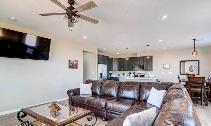 Greenehaven House | Page Vacation Home ~ 4 Mi to Lake Powell!