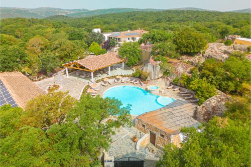 Budduso Resort | Eco-Friendly Paghe Experience with Oceanfront Amenities