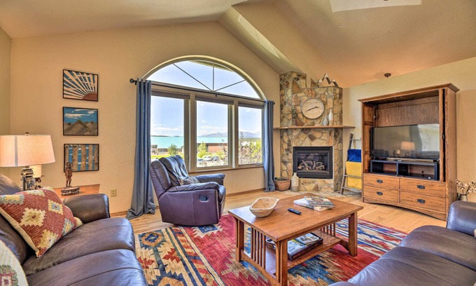 Pagosa Springs House | Cozy Pagosa Springs Retreat with Deck & Hot Tub Access