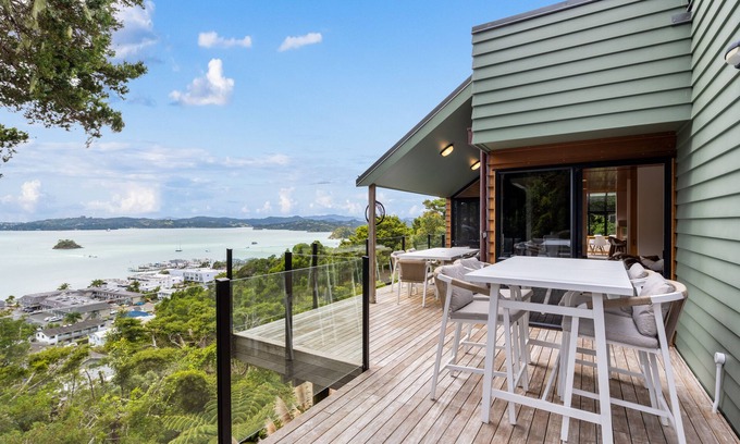 Paihia House | Top-Rated Paihia Bay Views Home with Hot Tub & Pool