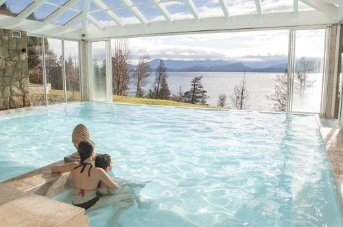 San Carlos de Bariloche Cabin | Beachfront Escape at Pailahue Cabañas Lodge
