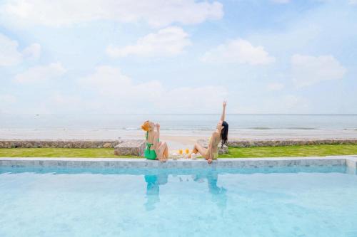 Cha-am Villa | Beachfront Bliss at Pailay Beachfront Villa Cha-Am