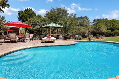 New Braunfels House | Discover Painted Paradise Main House with Pool & Family Fun
