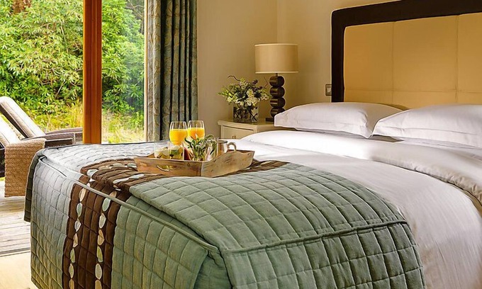Sneem House | Discover Pairc na Saileac: Oceanfront Escape with Pool