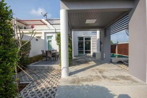 Pak Nam Pran Villa | Inviting Paknampran 2 Bedrooms Pool Villa with Ocean View