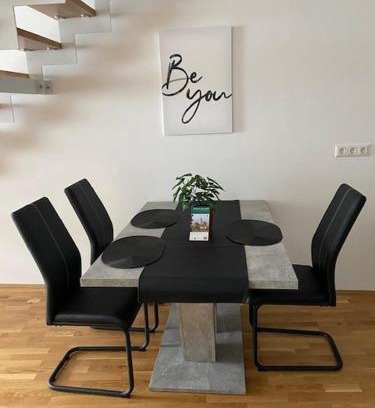Bruck an der Leitha Apartment | Family-Friendly Paky Appartements - Rated 9.4/10 by Guests
