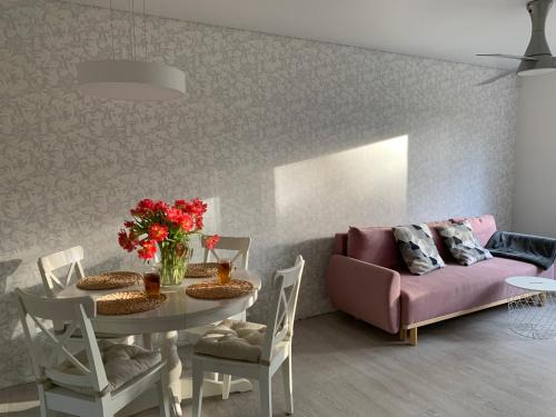 Paluse Apartment | Top-Rated Family Retreat at Palūšės Apartment