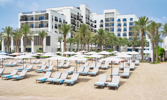 Al-Fujairah Resort | Elegant Palace Beach Resort Fujairah with Oceanfront Views
