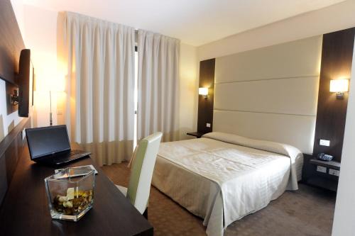 Fiano Romano Hotel | Comfortable Stay at Palace Inn Rome Fiano with Great Amenities