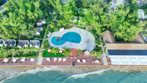 Long Hai Resort | Serene Retreat at Palace Long Hai Resort & Spa with Beachfront