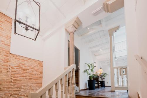 Central District Hotel | Discover Palacio De Los Navas: Family-Friendly Retreat