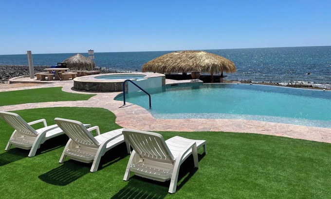 Puerto Penasco Resort | Top-Rated Palacio del Mar: Oceanfront Pool & Spa Getaway