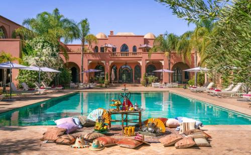 Oulad Hassoune Bed & Breakfast | Exceptional Palais Hassoun Marrakech with Oceanfront Pool