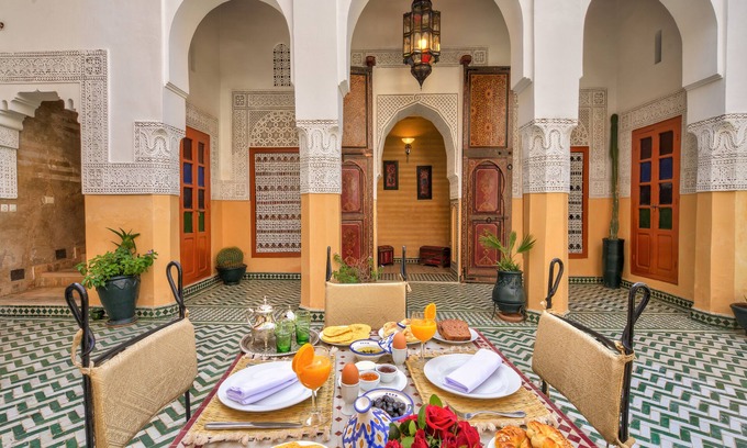 Kbour Chou House | Elegant Palais Tinmel: 4-Star Stay with Pool & Spa