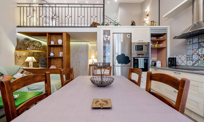 Palamos Villa | Convenient Palamós Center with Parking & Steps to the Beach