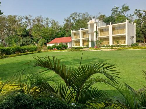Purulia Resort | Relax at Palashgram Eco Resort: Family-Friendly Retreat