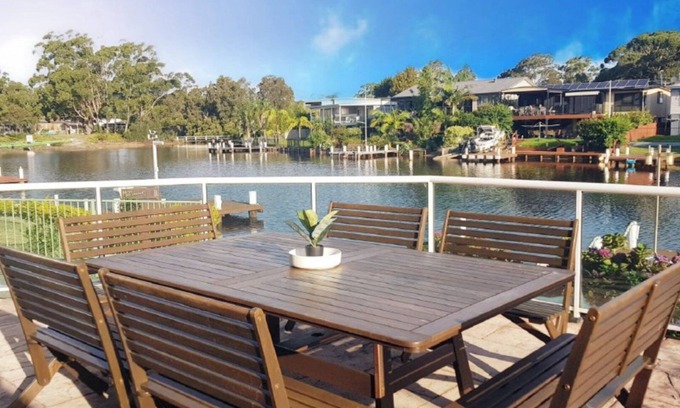 Sussex Inlet House | Family-Friendly Waterfront Retreat with Pet-Friendly Perks