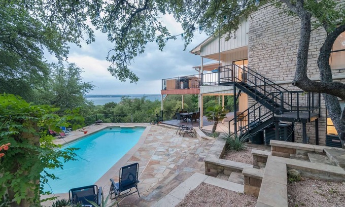 Comanche Trail House | Elegant Retreat with Pool, Pickleball & Panoramic Views