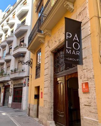 El Pilar Apartment | Discover Palau de Palomar - Family-Friendly 4-Star Retreat