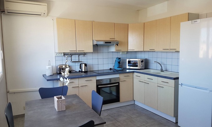 Palavas-les-Flots Apartment | Palavas: Bright Studio Near the Sea with Ocean View