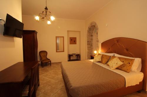 Castelvetere in Val Fortore House | Discover Palazzo 1892 Guest House with Breakfast & Accessibility