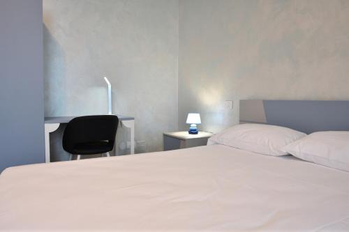 Castiglione delle Stiviere Apartment | Palazzo Cavalieri Business&Relax 5Perceval