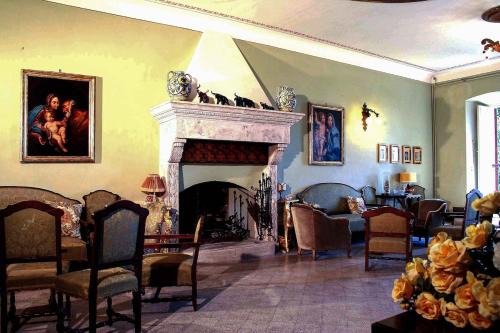 Montecampano House | Palazzo Cansacchi