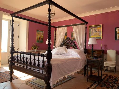 Amantea Apartment | Discover Palazzo Carratelli: Family-Friendly 4-Star Retreat