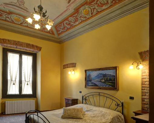 Nizza Monferrato Apartment | Exceptional Palazzo Centro Alloggi Vacanza: Pet-Friendly Stay