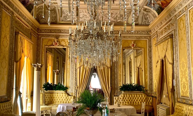 Rossano Bed & Breakfast | Indulge at Palazzo Cherubini Wellness e Spa with Ocean Views