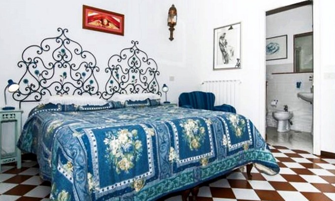 Gaeta Apartment | Discover Palazzo del 500 with Oceanfront Pool & Garden
