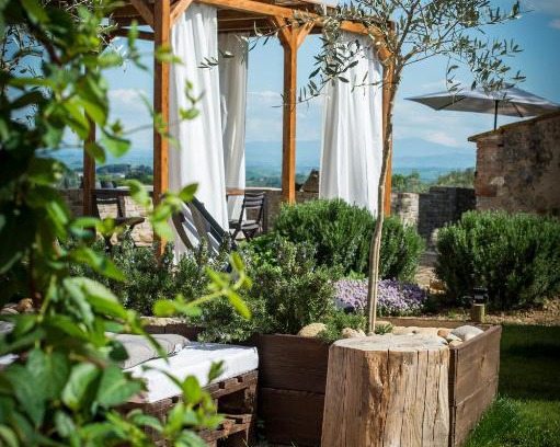 Siena Apartment | Elegant Palazzo del Papa Country Suites with Ocean Views