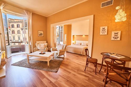 Montefiascone Apartment | Discover Palazzo Frigo: Pet-Friendly Oceanfront Retreat