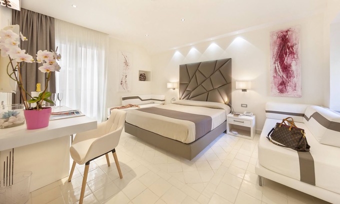 Sorrento City Centre House | Experience Palazzo Montefusco Relais with Ocean View Spa