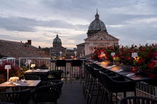 Navona Hotel | Elegant Palazzo Navona Hotel with Top Amenities & High Ratings