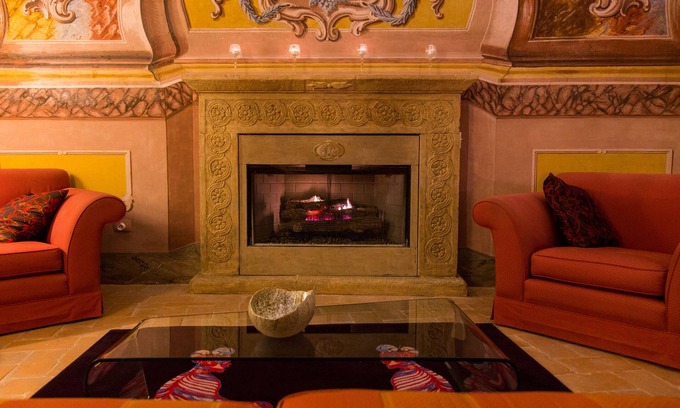 Trevi House | Experience Palazzo Neri: A Historic Gem with Pool & Spa