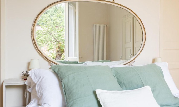 Ferrara Historic Centre House | Romantic Stay at Palazzo Sabbioni with Family-Friendly Perks