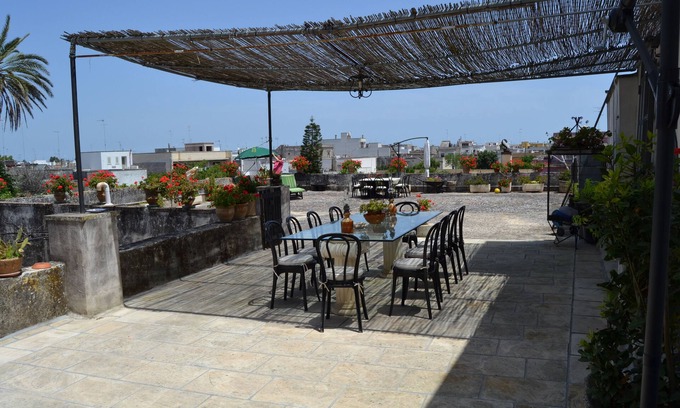 Calimera Apartment | Discover Palazzo Sabella Tommasi: Pet-Friendly Retreat