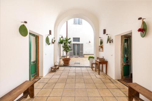 Morciano di Leuca House | Exceptional Stay at Palazzo San Giovanni with Great Amenities